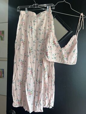 Billabong Pale Pink Floral Satin Chemise Set - Bralette & Skirt